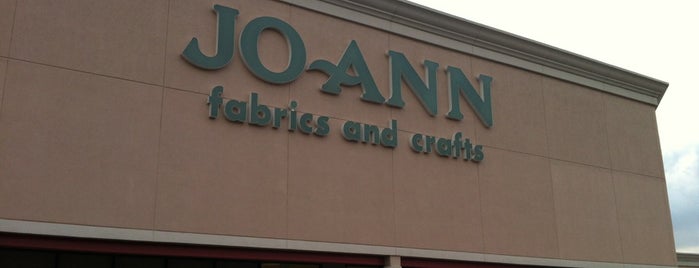 Jo-Ann Fabric and Craft is one of Lugares favoritos de Juanma.