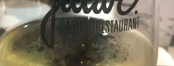 Jalar Casual Restaurant is one of สถานที่ที่บันทึกไว้ของ Jorge.