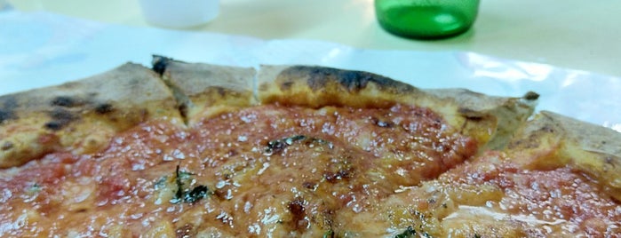 Pizzeria Carminuccio is one of Vincenzo: сохраненные места.