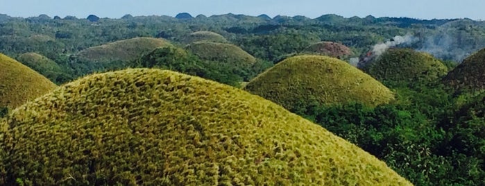The Chocolate Hills is one of Philippines - Février 2014.