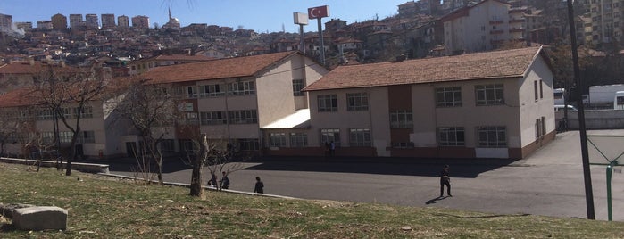 İncesu Anadolu Lisesi is one of Çankaya'daki Okullar.