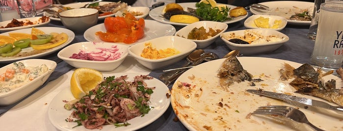 gebelit koyu balık restaurant is one of Gezi 03-2018.