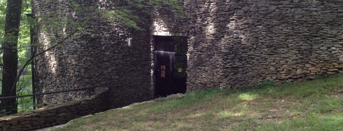 Old Stone Fort Museum is one of Tennessee.