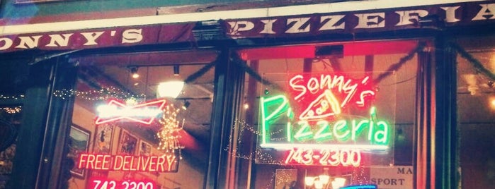 Sonny's Pizzeria is one of Orte, die Matt gefallen.