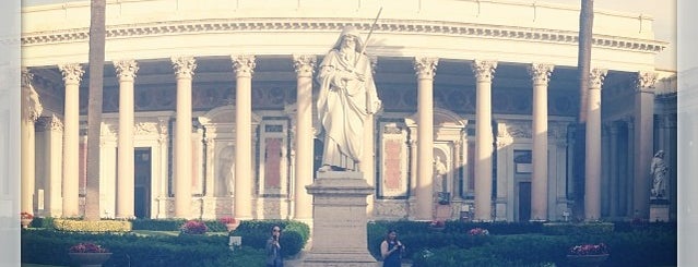 Basilica of St. Paul Outside the Walls is one of 61 cosas que no puedes perderte en Roma.