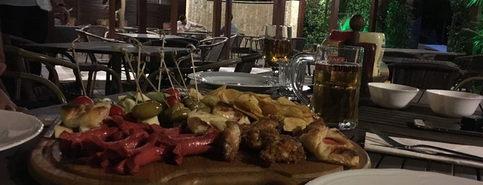 The  Loccal Resto & Bar is one of BELKIS'ın Beğendiği Mekanlar.