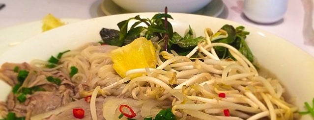 Phở Hòa is one of Chieさんのお気に入りスポット.
