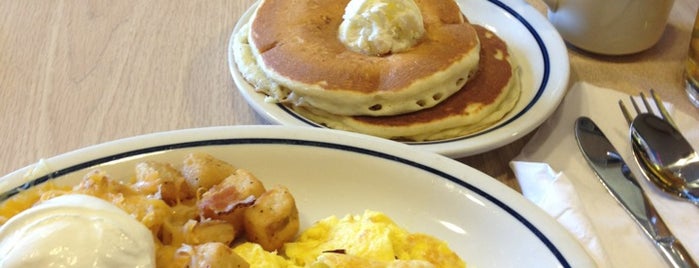 IHOP is one of Amyさんのお気に入りスポット.