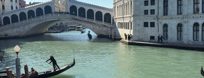 Hotel Al Ponte Antico is one of Venise 2018.