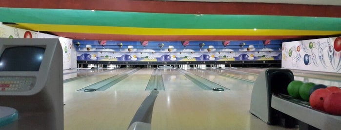 Harbin Bowling Club Teshie - Labadi Road is one of Nelly World.