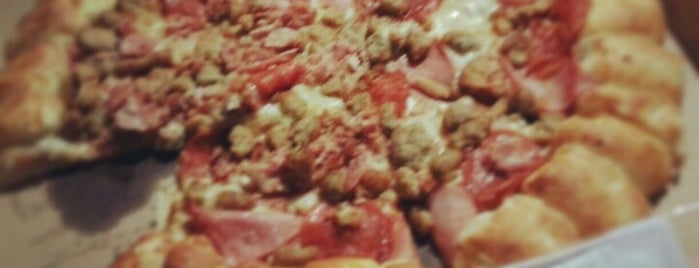 Pizza Hut is one of Urdesa.