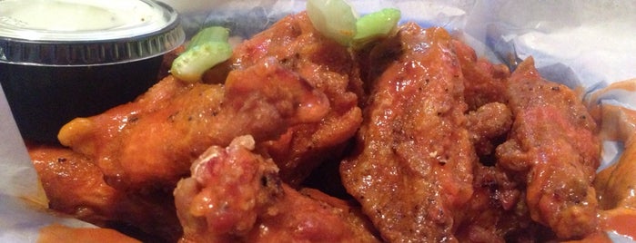 Wings, Suds & Spuds is one of Lugares favoritos de Graham.