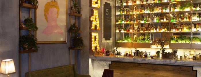 Moretenders' Cocktail Crib is one of Istanbul Bar.
