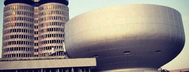 Музей BMW is one of Планы в Германии.