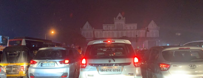 Dahisar Toll is one of Killer traffic spots in the city!.