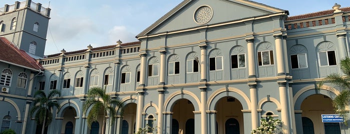 St. Aloysius College Chapel is one of Weekend in Mangalore.