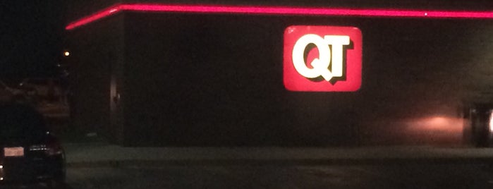 QuikTrip is one of Lugares favoritos de Curt.