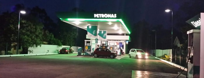 Petronas Sungai Rambai is one of Fuel/Gas Stations,MY #8.