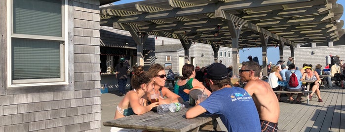 Far Land on the Beach is one of Ptown food.
