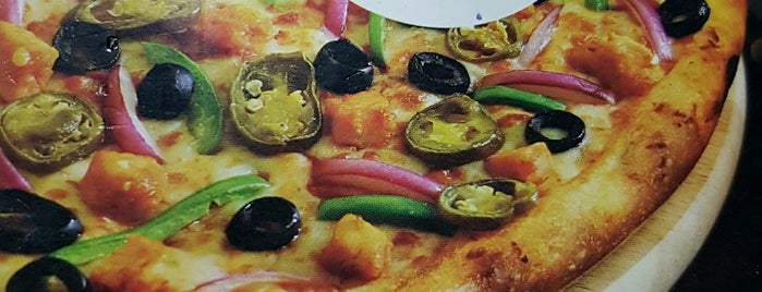 Domino's Pizza is one of Top 10 dinner spots in Islamabad, Pakistan.