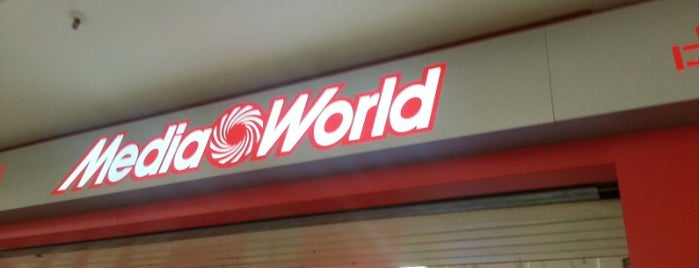 Media World is one of Mauiさんのお気に入りスポット.