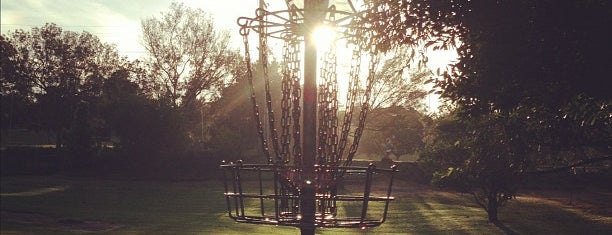 Morley Field Disc Golf Course is one of Lieux sauvegardés par Tyler.