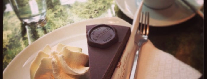 Café Sacher is one of Olav A.さんのお気に入りスポット.