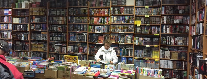 Книжная лавка is one of Книжные магазины.