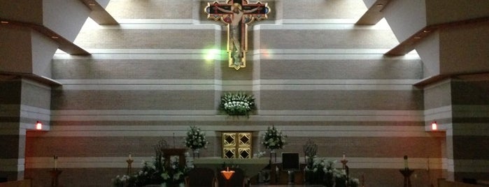 St. Joseph Catholic Church is one of Tempat yang Disukai Olivia.