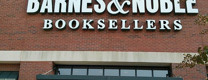 Barnes & Noble is one of Robert : понравившиеся места.