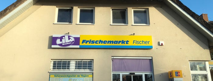 Edeka Frischemarkt is one of Orte, an denen ich Wurst aß.