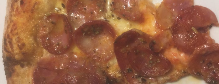 Bráz Pizzaria is one of Daniさんのお気に入りスポット.