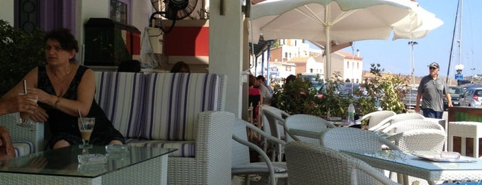 Ilias Cafe Tzia is one of Locais salvos de Spiridoula.