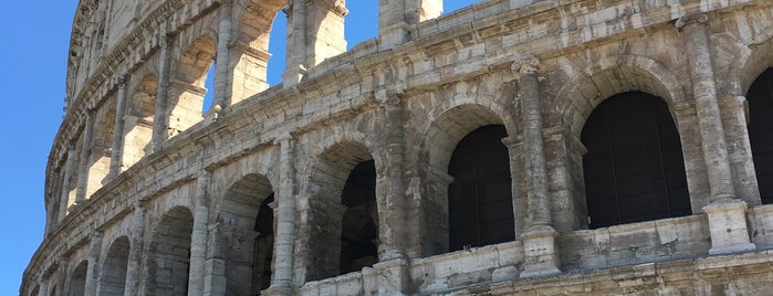 Colosseo is one of Posti che sono piaciuti a Saad.