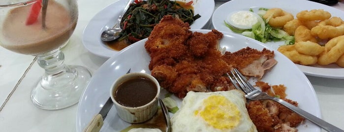 Kemaman Kopitiam is one of Must-visit Food in Petaling Jaya.