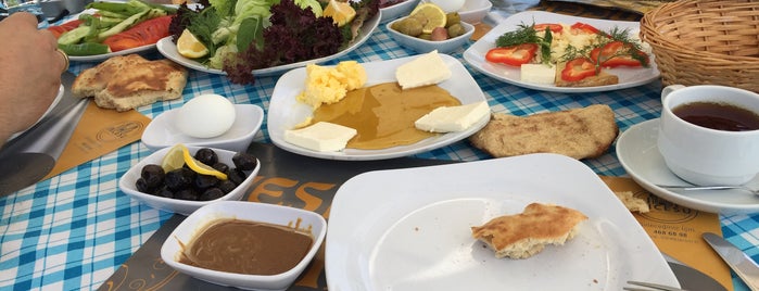 Çeşm-i İncek is one of Ankara'da kahvaltı.