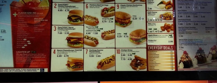 Sonic Drive-In is one of Dawn 님이 좋아한 장소.