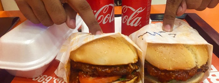 Big Thick Burgerz is one of Top dinner spots in Karachi, Pakistan.