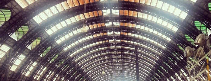 ミラノ中央駅 is one of Mia Italia 2 |Lombardia, Piemonte|.