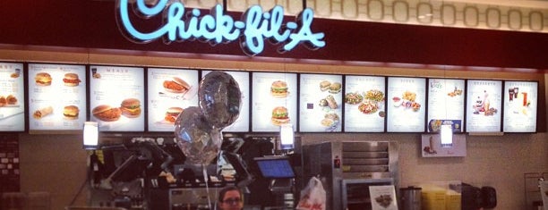 Chick-fil-A is one of Ricardoさんのお気に入りスポット.
