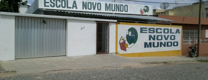 Escola Novo Mundo is one of Meus.