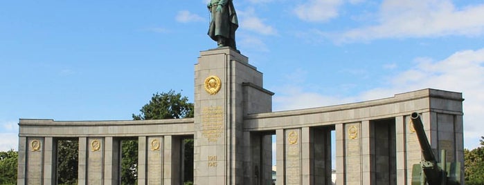 Mémorial soviétique de Tiergarten is one of Berlin - 2go.