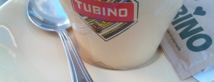 Caffe Tubino is one of Tempat yang Disukai Gianluca.