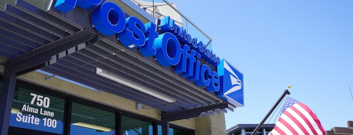 Foster City Post Office is one of สถานที่ที่ Dave ถูกใจ.