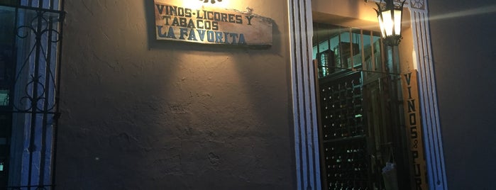 Vinos - Licores y Tabacos La Favorita is one of Paloma'nın Beğendiği Mekanlar.
