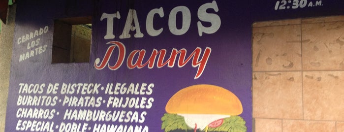 Tacos Dannys is one of comidillas fuera.