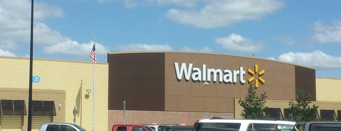 Walmart Supercenter is one of 💋💋Miss 님이 좋아한 장소.