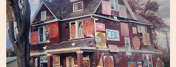 The Heidelberg Project is one of Anthony Bourdain Parts Unknown: Detroit.