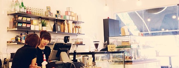 Craft Bakery Cafe is one of S 님이 저장한 장소.