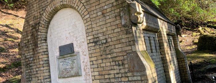 Henry Mausoleum is one of Ireland-List 2.